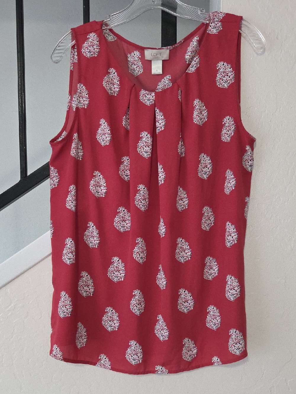 LOFT Red Sleeveless Patterned Pleat-Front Sleeveless Blouse Size L